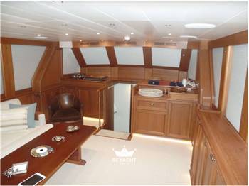 ROYAL VAN LENT (FEADSHIP) VAN LENT 24 METRI