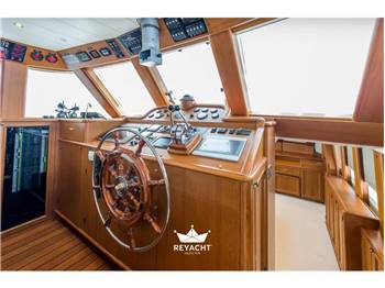 ROYAL VAN LENT (FEADSHIP) VAN LENT 24 METRI