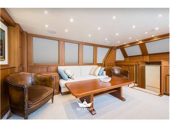 ROYAL VAN LENT (FEADSHIP) VAN LENT 24 METRI