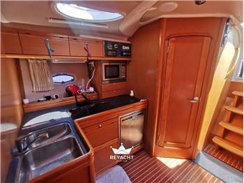 BAVARIA 37 SPORT