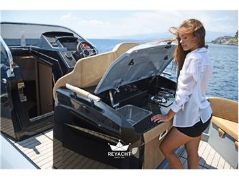 Ranieri International Cayman 38.0 Executive