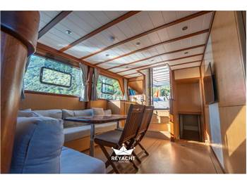 WOODEN BOAT GULET
