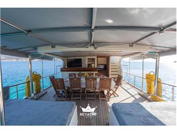 WOODEN BOAT GULET