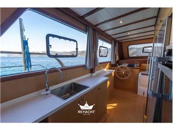 WOODEN BOAT GULET