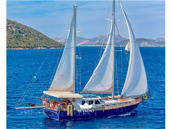 WOODEN BOAT GULET