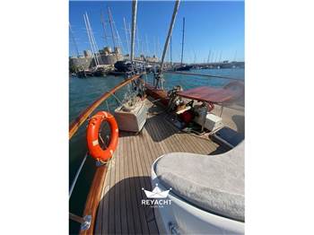 WOODEN BOAT GULET