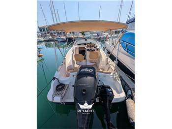 JEANNEAU CAP CAMARAT 755