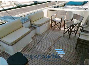 FERRETTI YACHTS 460