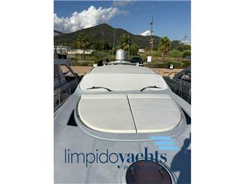 PERSHING 52'