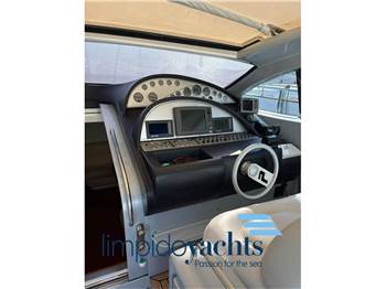 PERSHING 52'
