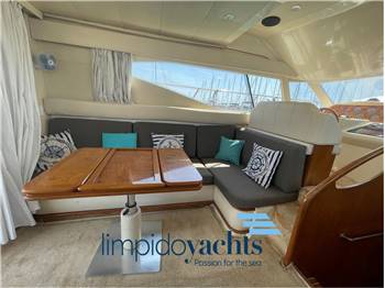 AZIMUT YACHTS SPA 40' FLY