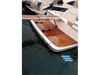 UNIESSE MARINE 48' ht