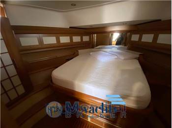 MOCHI CRAFT (Gruppo Ferretti) DOLPHIN 51'