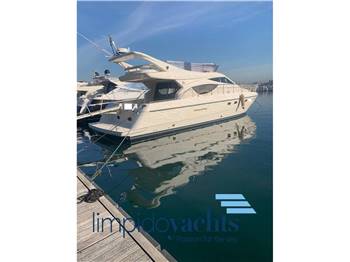 FERRETTI YACHTS 460
