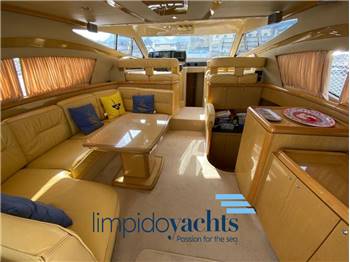 FERRETTI YACHTS 460