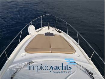 FERRETTI YACHTS 460
