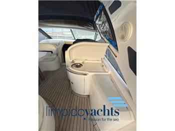 PRINCESS YACHTS V42