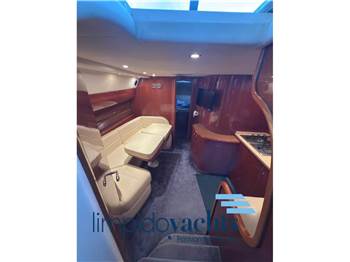 PRINCESS YACHTS V42