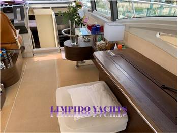 AZIMUT 68S