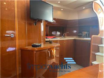 PRINCESS YACHTS V42
