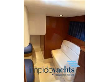 PRINCESS YACHTS V42