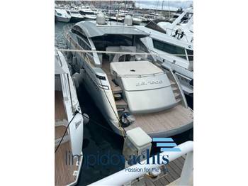 PERSHING 64'