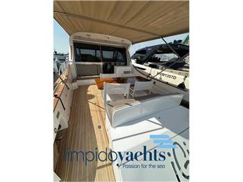 MOCHI CRAFT 51' DOLPHIN