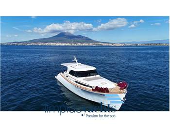 MOCHI CRAFT 51' DOLPHIN