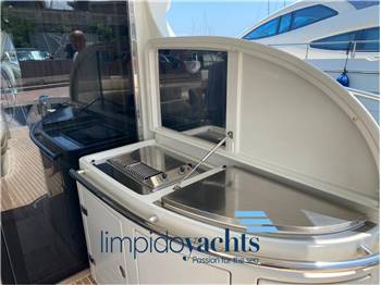 AZIMUT BENETTI 68S
