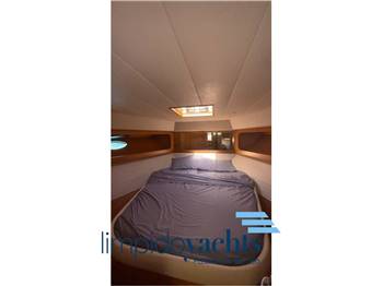 UNIESSE MARINE 42' ht