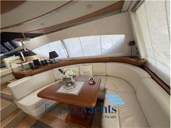 FERRETTI YACHTS 551