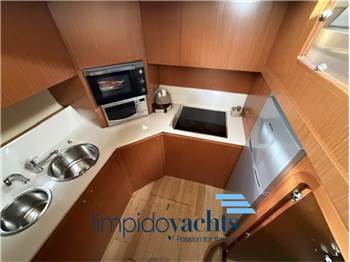 FERRETTI YACHTS 551