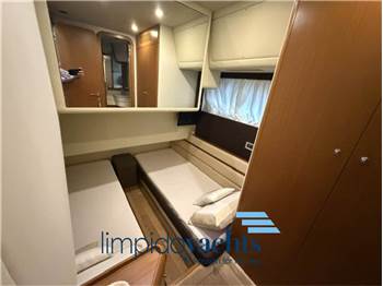 FERRETTI YACHTS 551