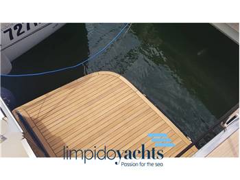 UNIESSE MARINE 42' Open