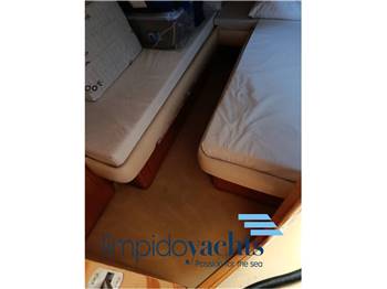 UNIESSE MARINE 42' Open