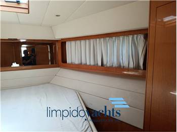 UNIESSE MARINE 42' Open