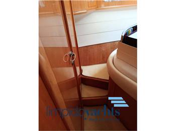 UNIESSE MARINE 42' Open
