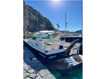 UNIESSE MARINE 42' Open