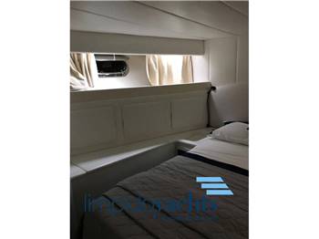 MAGNUM MARINE 53'