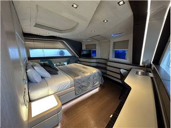 Dominator Ilumen 28'