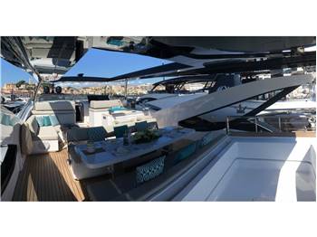 Dominator Ilumen 28'