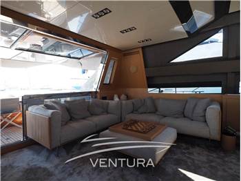 RIVA Domino 86