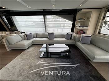 RIVA YACHTS RIVA 88 FOLGORE