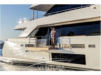 CUSTOM LINE Custom Line 33 Navetta