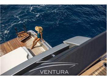 RIVA CORSARO 102