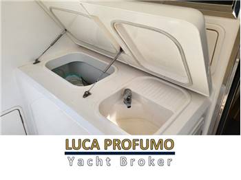 Riviera Marine BF 45 Flybridge