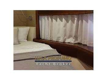 Princess Yachts V45