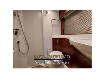 Princess Yachts V45