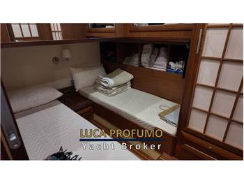 Mochi Craft 51 Dolphin