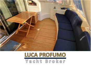 Azimut 50 fly